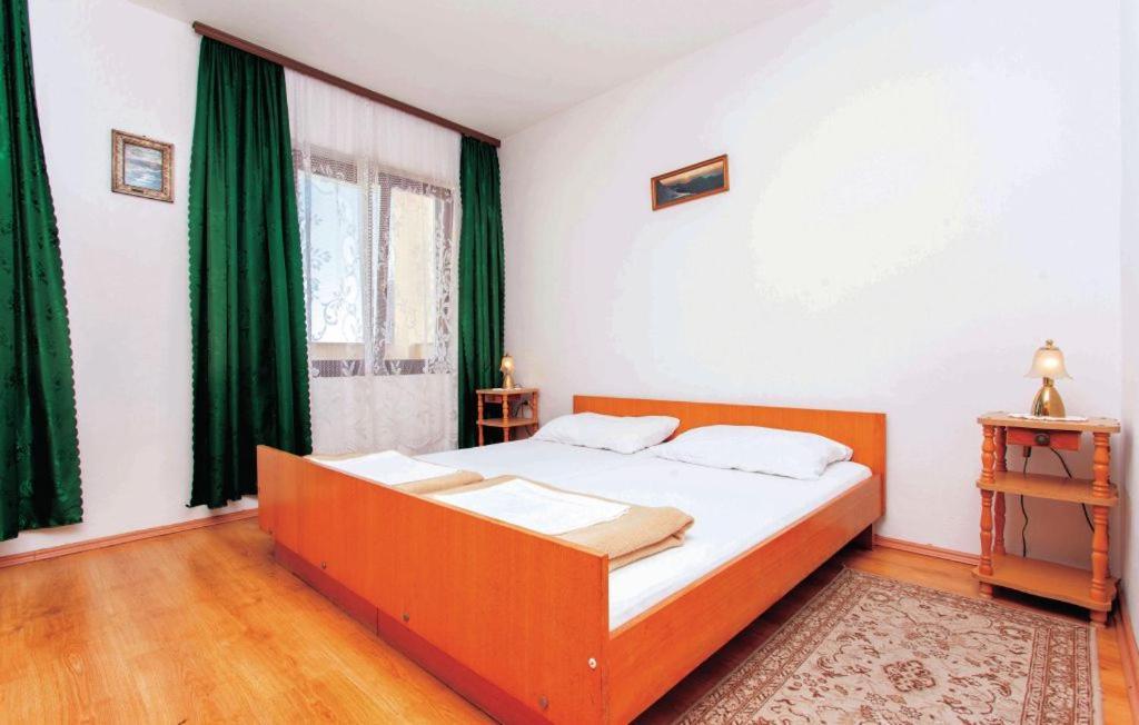 Apartmani Mile 크르크 외부 사진