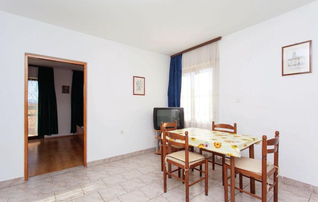 Apartmani Mile 크르크 외부 사진
